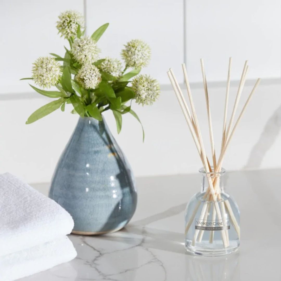 White Linen & Lace Reed Diffuser