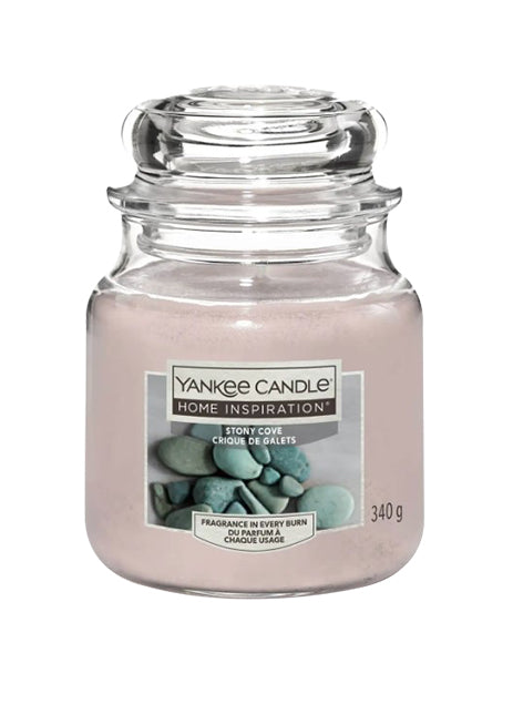Stony Cove Medium Jar Yankee Candle® Home Inspiration® Stony Cove Scented Candle gives you a sense of serenity and relaxation. You will feel the living space as a quiet place by the water filled with the scent of sweet orange blossom and white musk. 