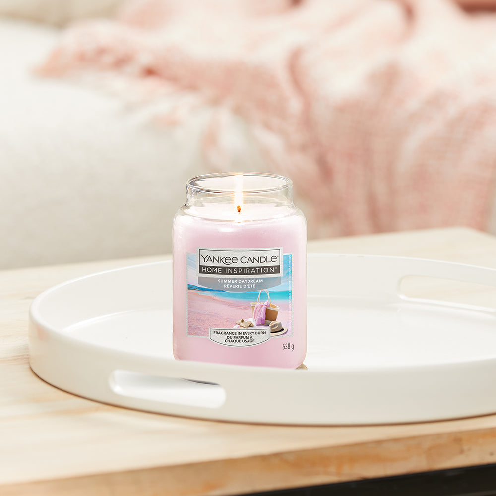 Summer Daydream Large Jar Daydream of an infinite sunlit beach with notes of pink sea salt, ocean breeze, and hints of coconut. 