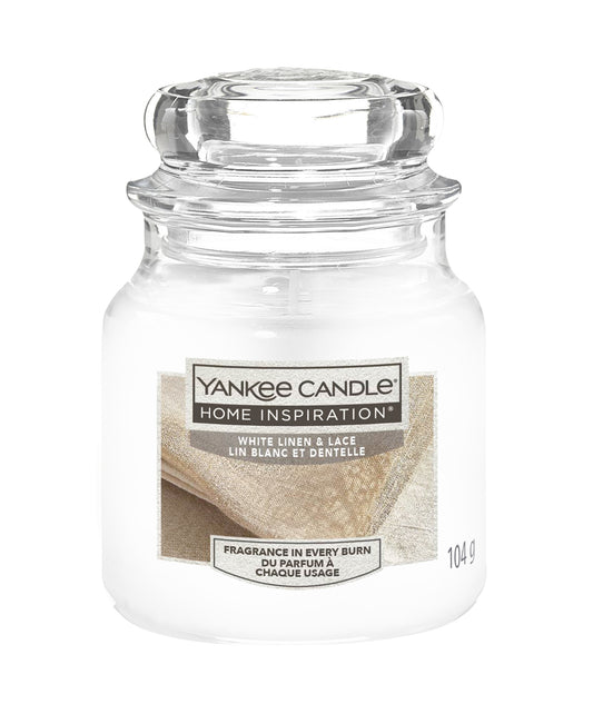 White Linen & Lace Small Jar This elegant fragrance by Yankee Candle® Home Inspiration® features top notes of ozonic breeze, apple blossom, and raspberry leaf